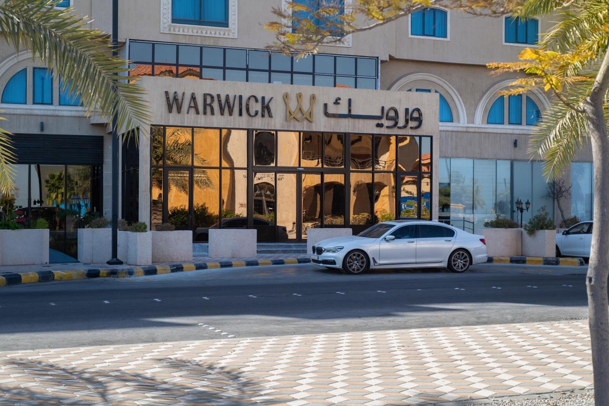 Warwick Al Jubail Hotel Exterior foto