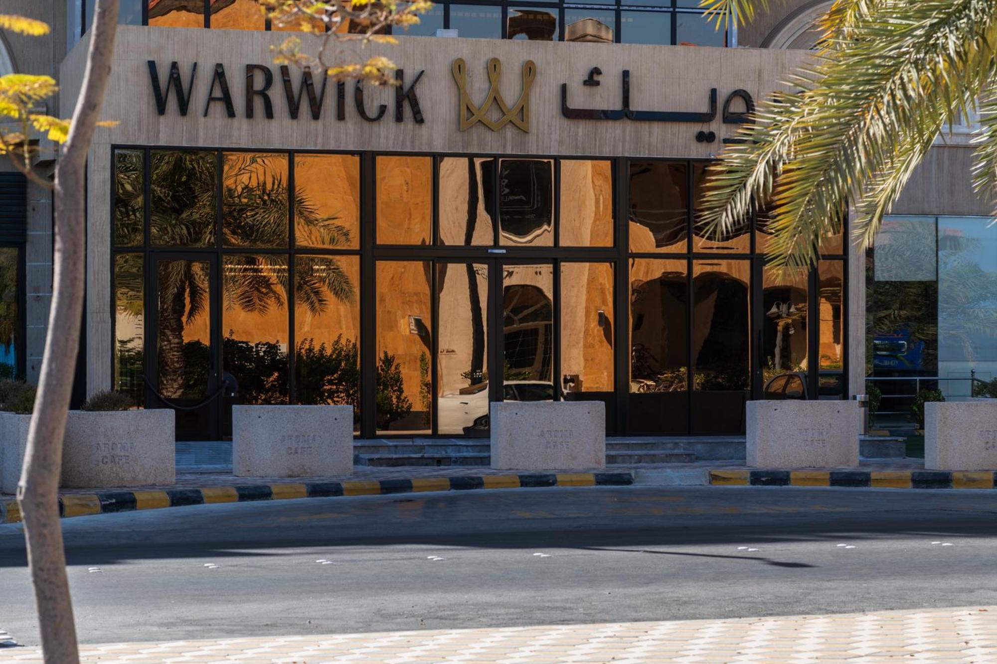 Warwick Al Jubail Hotel Exterior foto