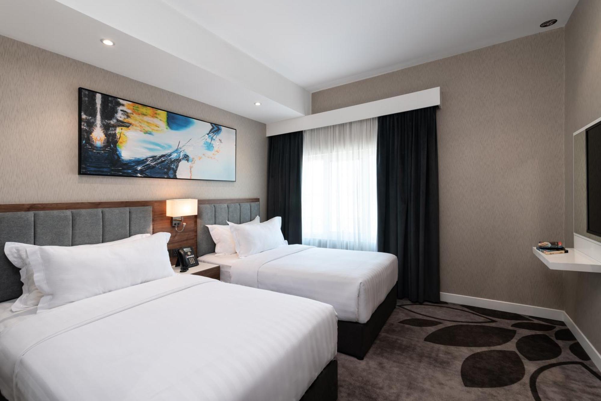 Warwick Al Jubail Hotel Exterior foto